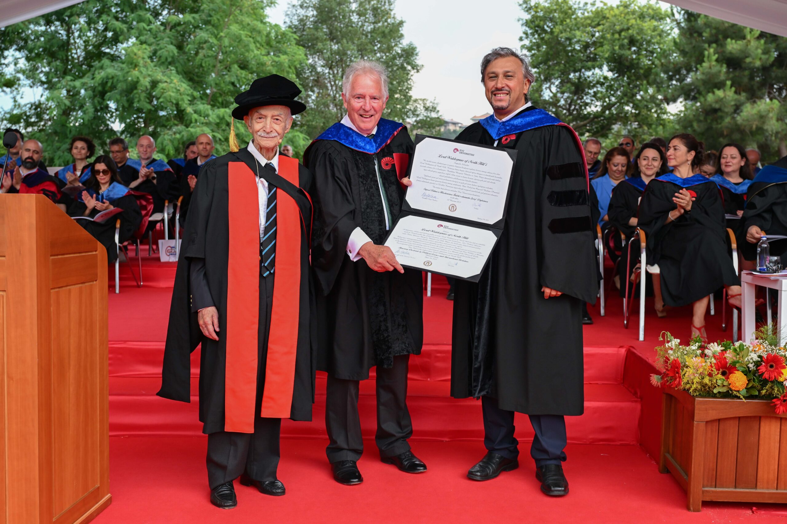 Koç Üniversitesi’nde 31. Mezuniyet Coşkusu: 2088 Mezun Yeni Hayatlarına Uğurlandı