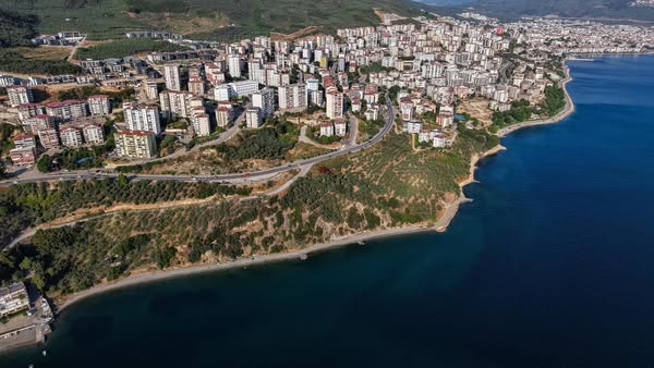 Gemlik Sahili Yenileniyor: Yeni Yürüyüş Yolu ve Yaşam Alanı Çok Yakında Hizmette!