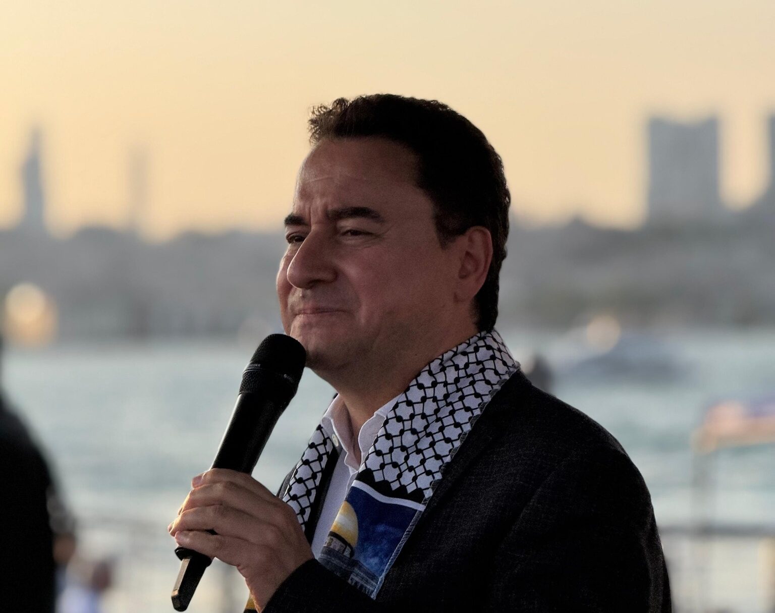 Ali Babacan’dan Özgür Gazze Mitingi’nde İsrail’e Sert Mesaj: “Her Biriniz Teker Teker Yargılanacaksınız”