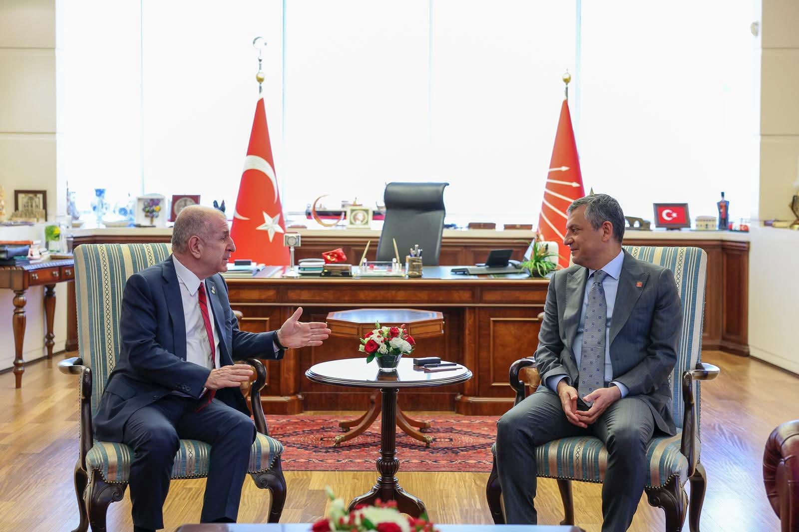 Özgür Özel’den Ümit Özdağ’a Ziyaret: “Geçmiş Olsun” Mesajı