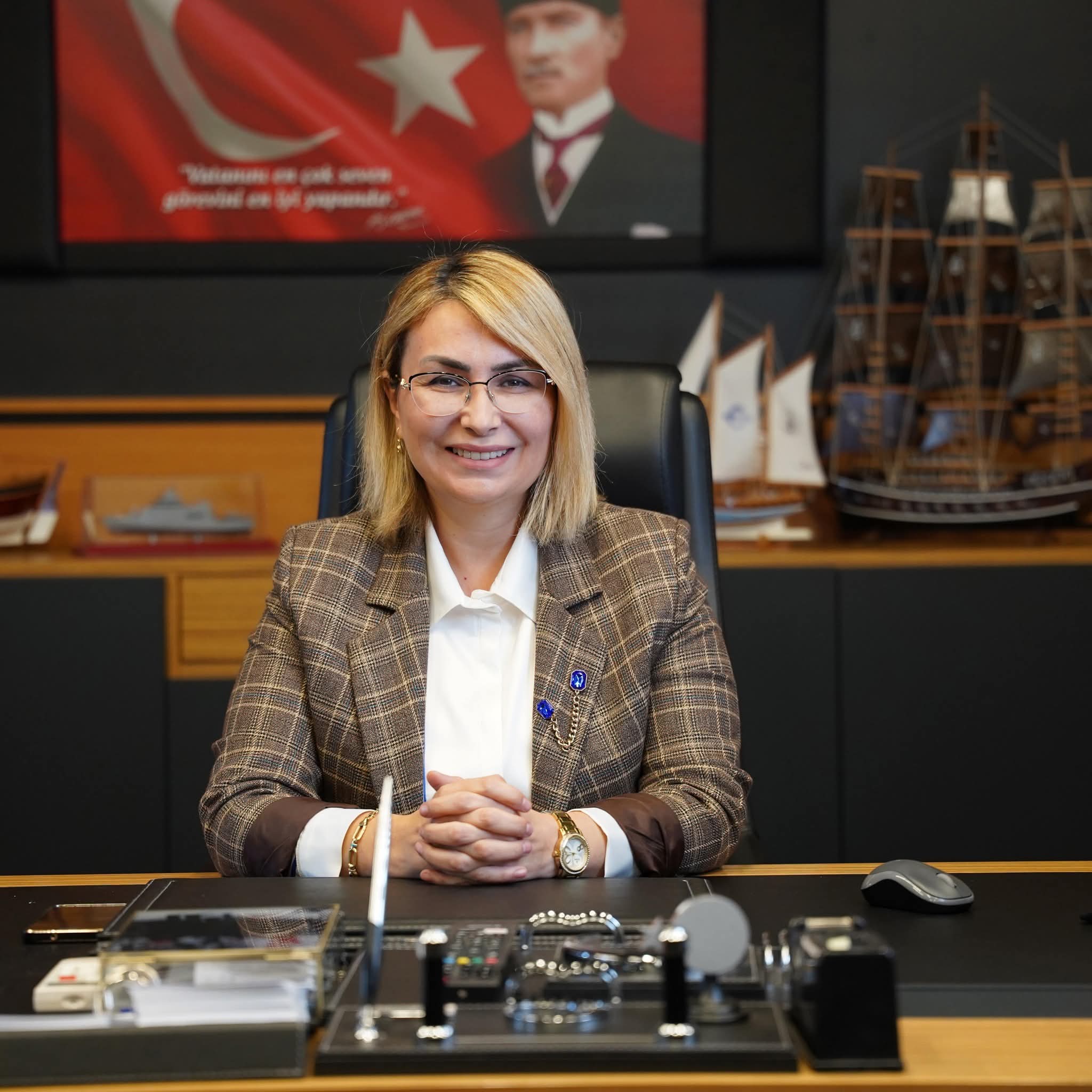 CHP’li Altınova Belediye Başkanı Yasemin Fazlaca, Partisinden İstifa Ettiğini Açıkladı