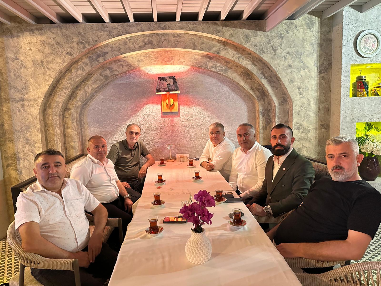 Amasyalılar Hukuk ve Demokrasi İçin Tek Yumruk Oluyor!