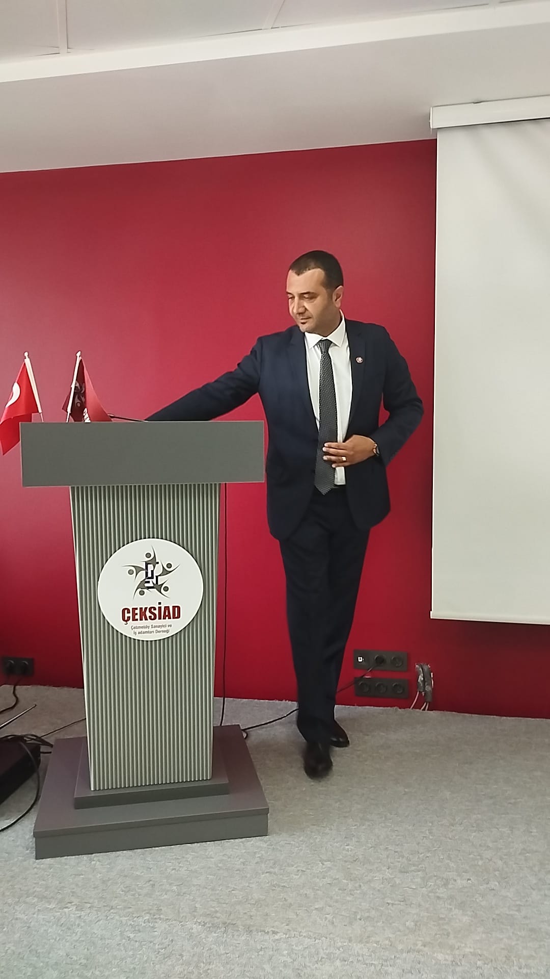 ÇEKSİAD'da Görev Değişimi: Başkanlık Bayrağı Çağlar Aksoy’a Emanet Edildi