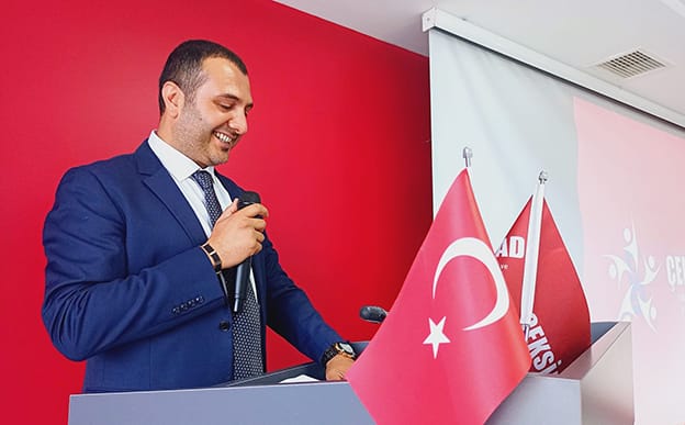 ÇEKSİAD’da Görev Değişimi: Başkanlık Bayrağı Çağlar Aksoy’a Emanet Edildi