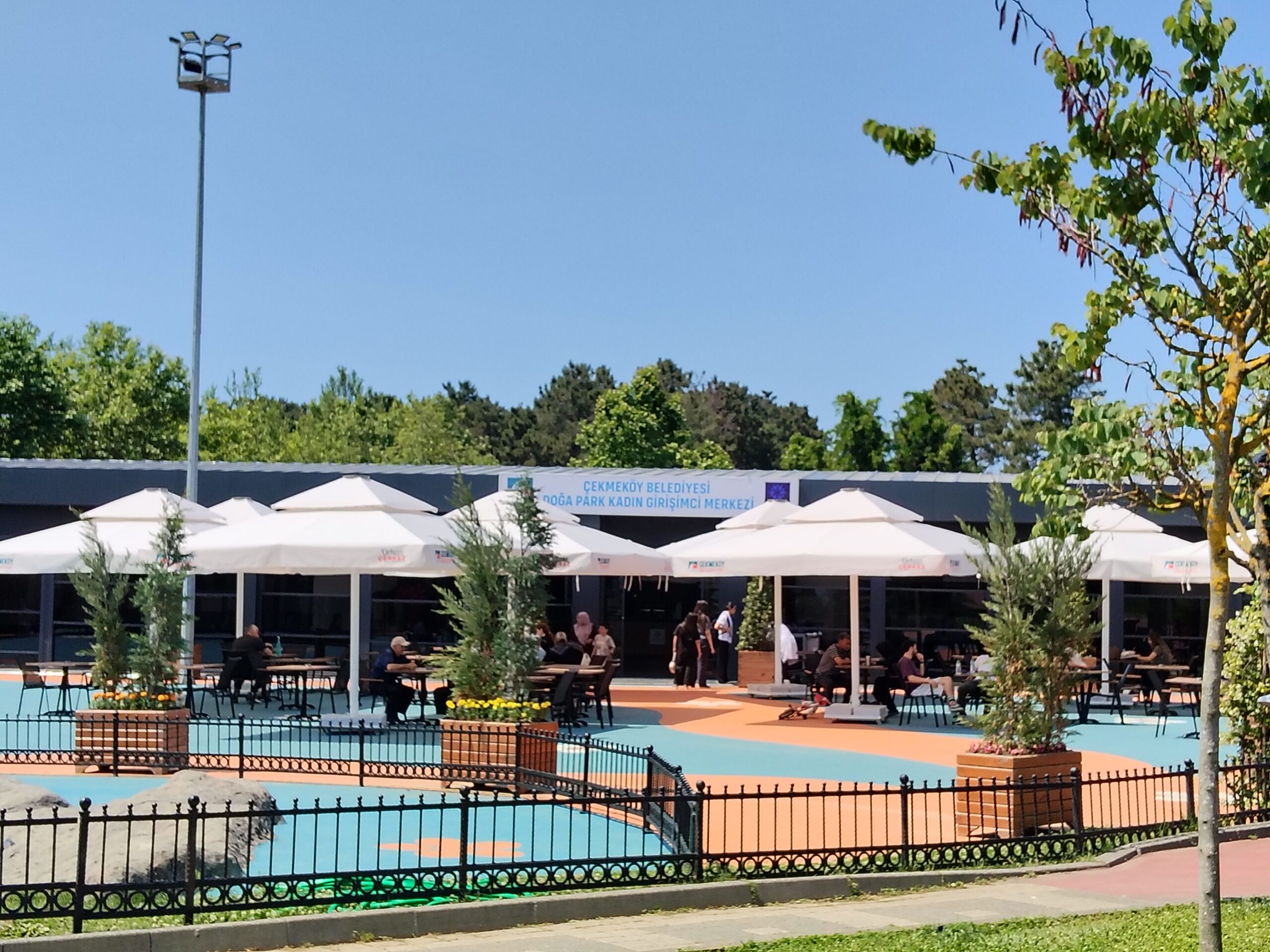 Başkan Çerkez Vaadini Tuttu: Doğa Park Hizmette, Çekmeköy Halkı Fiyatlardan Memnun