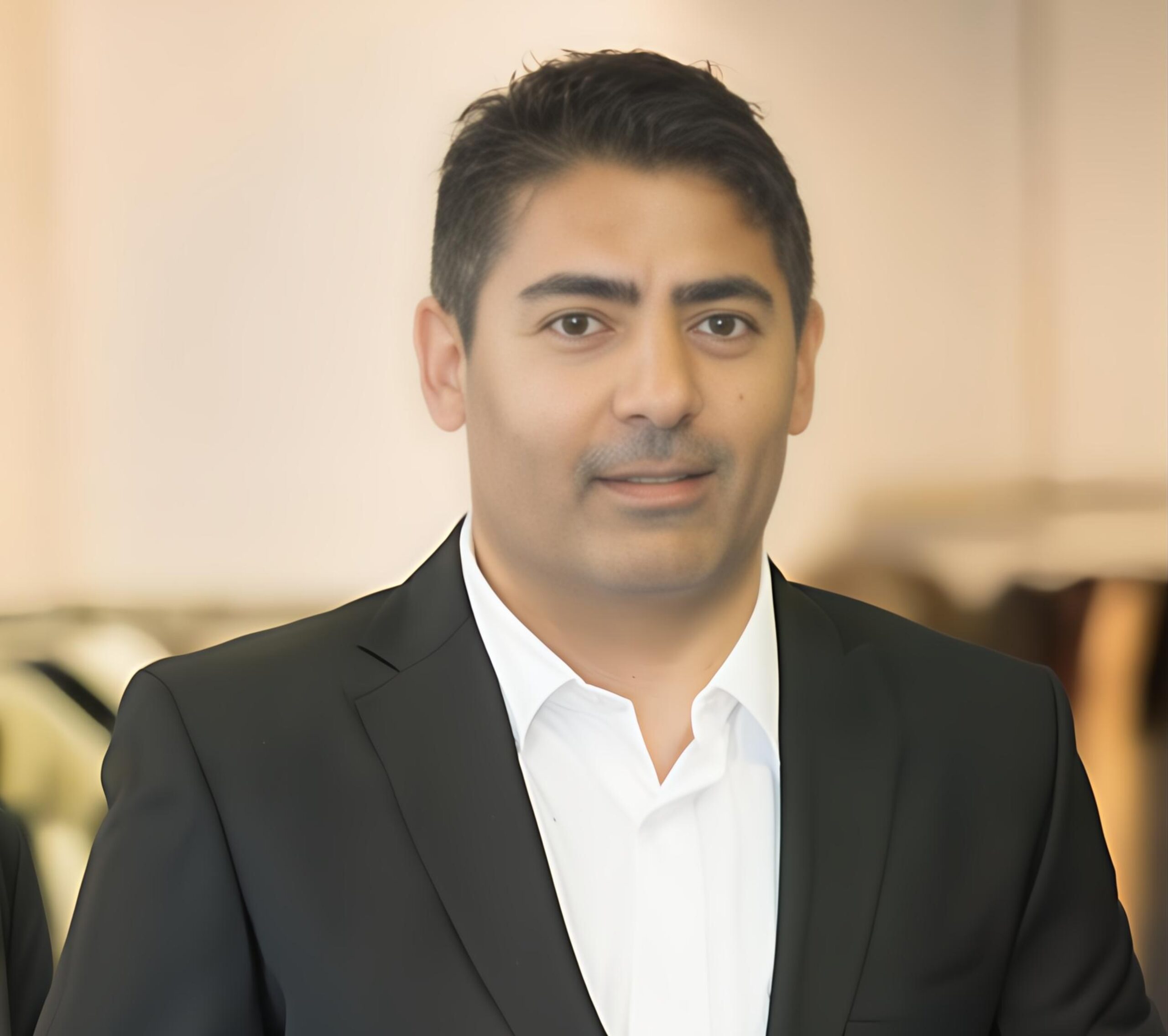 Cafer Mahiroğlu’ndan Hakkında Çıkarılan Yakalama Kararına Sert Tepki: “Kurgulanmış Yalanlar Üzerinden Suçlanıyorum”