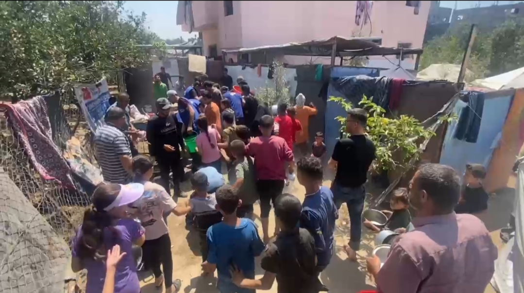 AÇLIKLA SINANIYORLAR: GAZZE’DE BİR KAP YEMEK İÇİN YAŞAM MÜCADELESİ