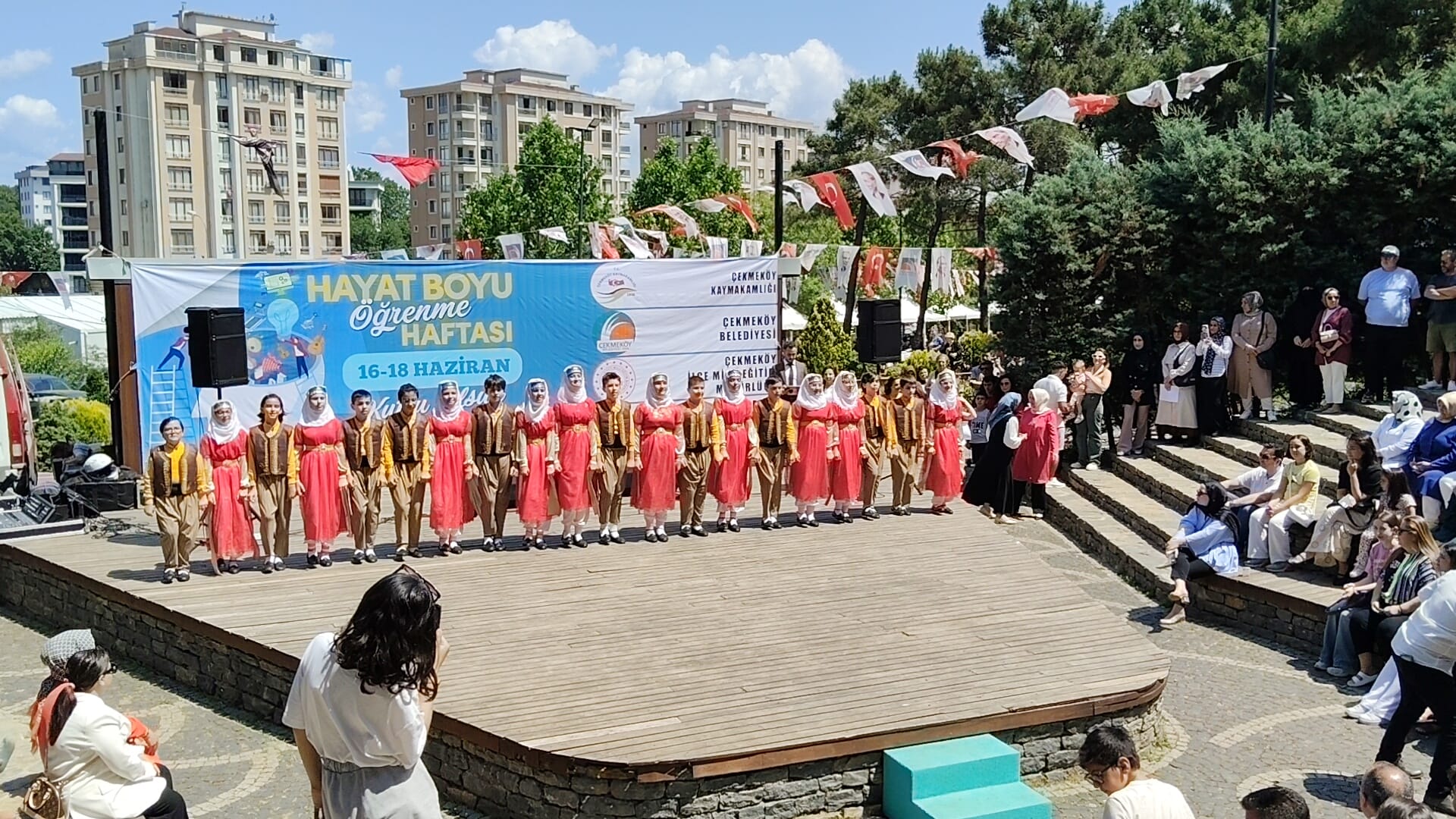 Çekmeköy’de El Emeği Göz Nuru Sergisi Yoğun İlgi Gördü