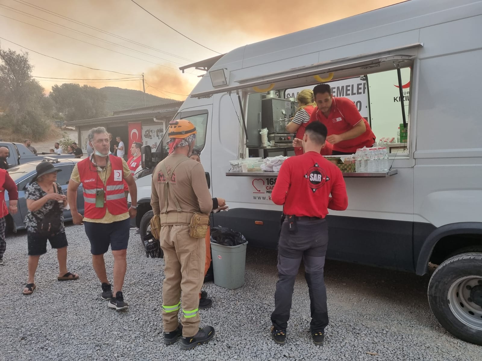 Kızılay’dan Orman Yangınlarına Destek: 13 İlde 288 Bin Kişilik Beslenme Hizmeti