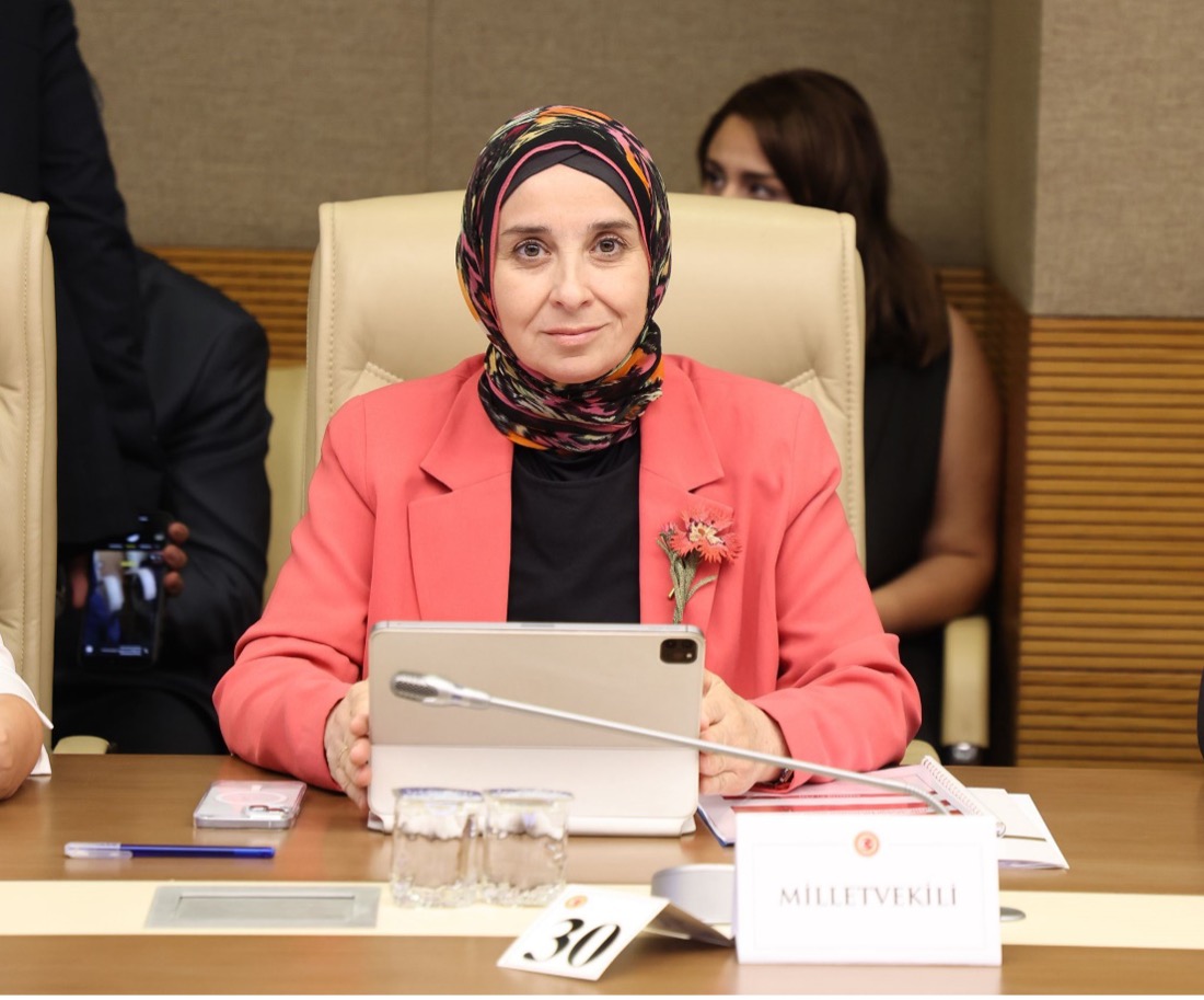 Elif Esen’den 2025 LGS Tepkisi: “Sorular Çalınmasa da Bu Sistem Sürdürülemez!”