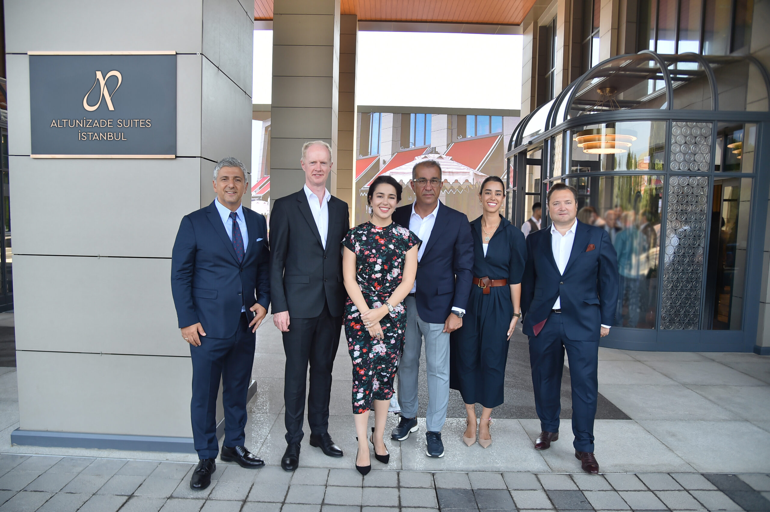 Altunizade Suites İstanbul Curio Collection by Hilton: Sanat, Gastronomi ve Konforu Bir Arada Sunuyor