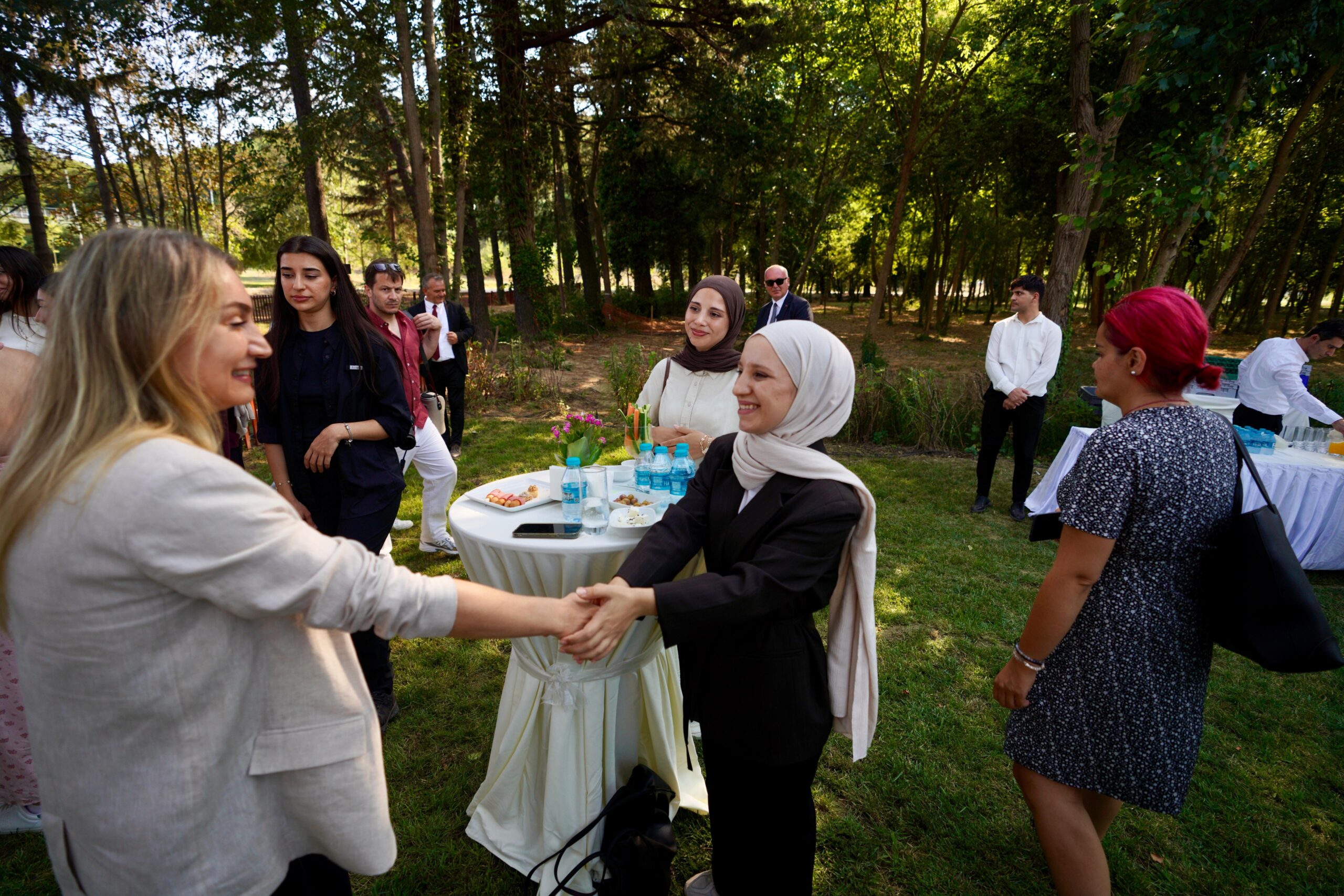 Büyüt Hayallerini” Mezuniyet Töreni: Nuri Aslan ve Dilek Kaya İmamoğlu’ndan Umut ve Dayanışma Mesajları