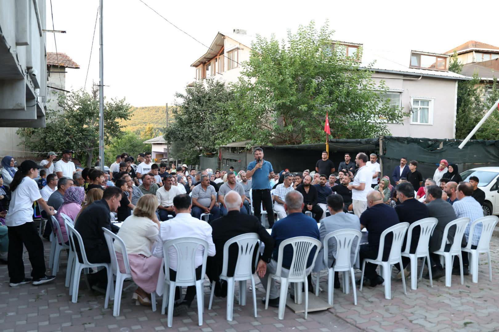 Başkan Orhan Çerkez Ekşioğlu Mahallesi’nde Komşularıyla Buluştu: “Şimdi Çözüm Zamanı”