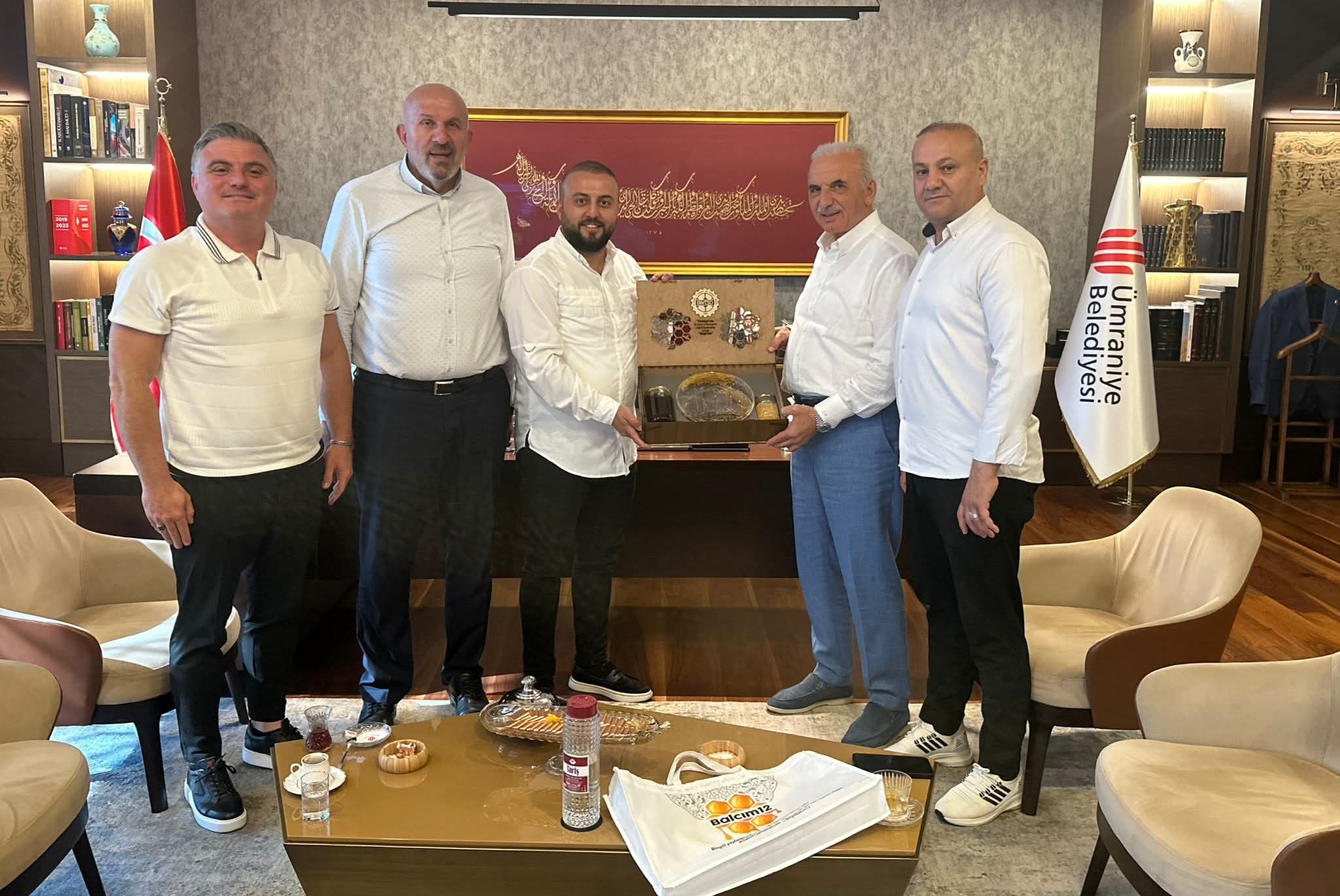 Türkiye Muhtarlar Konfederasyonu’ndan Ümraniye Belediyesi’ne Ziyaret