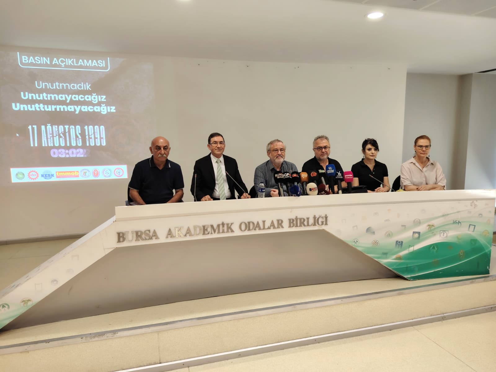 17 Ağustos’un 26. Yılında Ortak Çıkış: “Öldüren Deprem Değil, İhmaldir, Ranttır, Suçtur!”