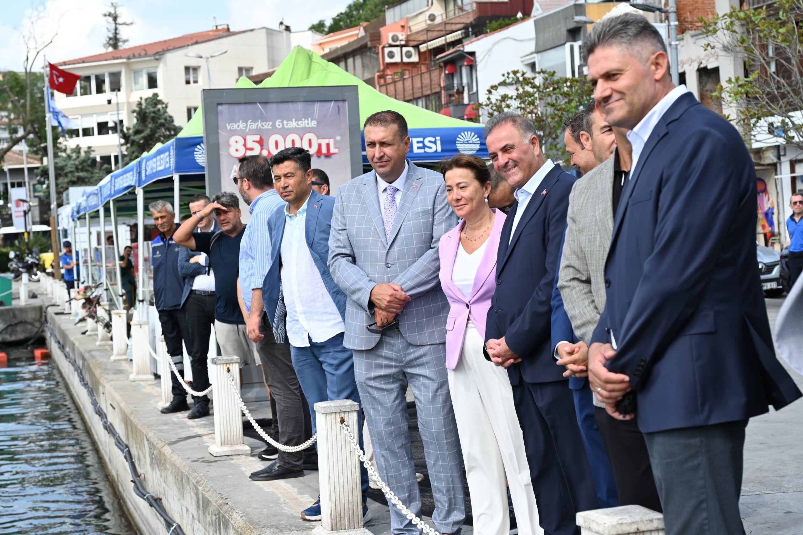 İBB’den Tarabya’da Deniz Dibi Temizliği Seferberliği: Çamaşır Makinesi Bile Çıktı!