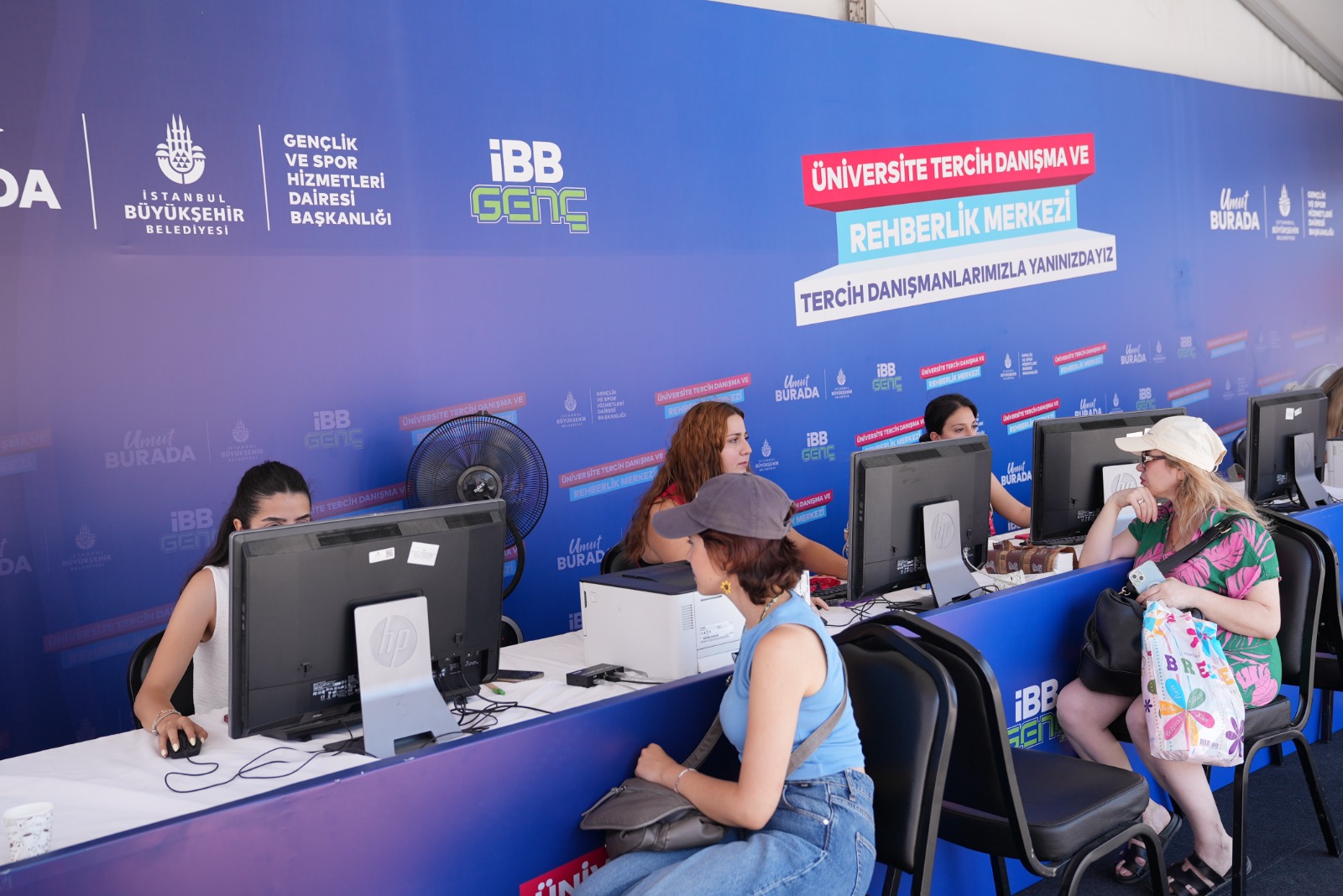 İBB’den YKS’ye Giren Gençlere Ücretsiz Tercih Danışmanlık Hizmeti