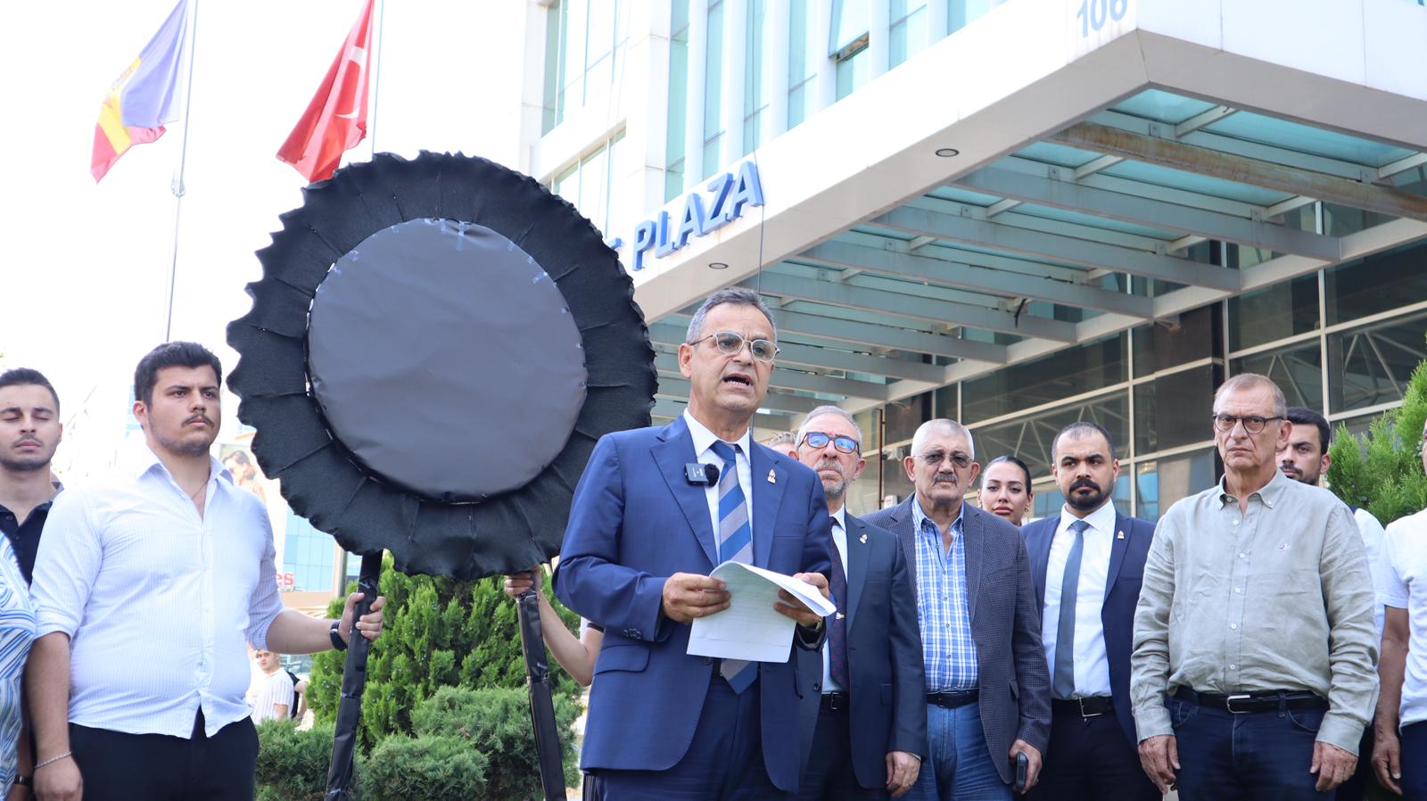 Zafer Partisi’nden Moldova Büyükelçiliği Önüne Siyah Çelenk: “Gagavuz Türklerinin Yanındayız”