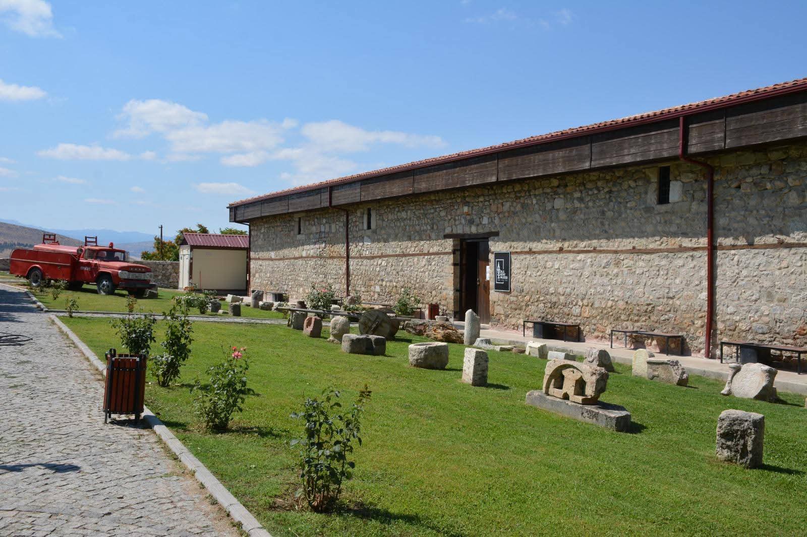 Zile Kalesi’nde Temizlik ve Bakım Çalışmaları Tamamlandı