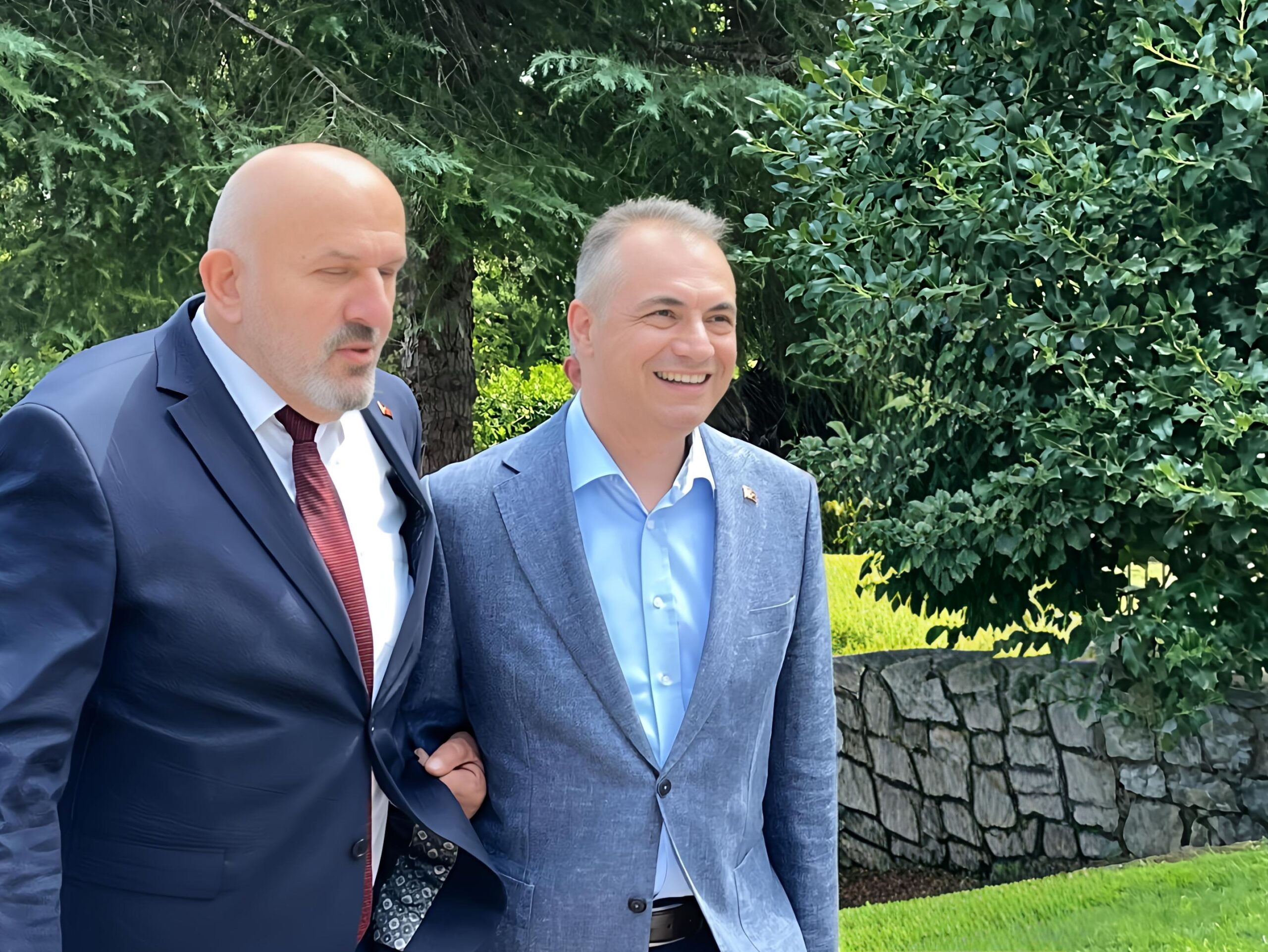 Kentsel Dönüşüme İstanbul Ölçeğinde Hız Veriliyor: Kadir Delibalta’nın Ev Sahipliğinde Kritik Toplantı”