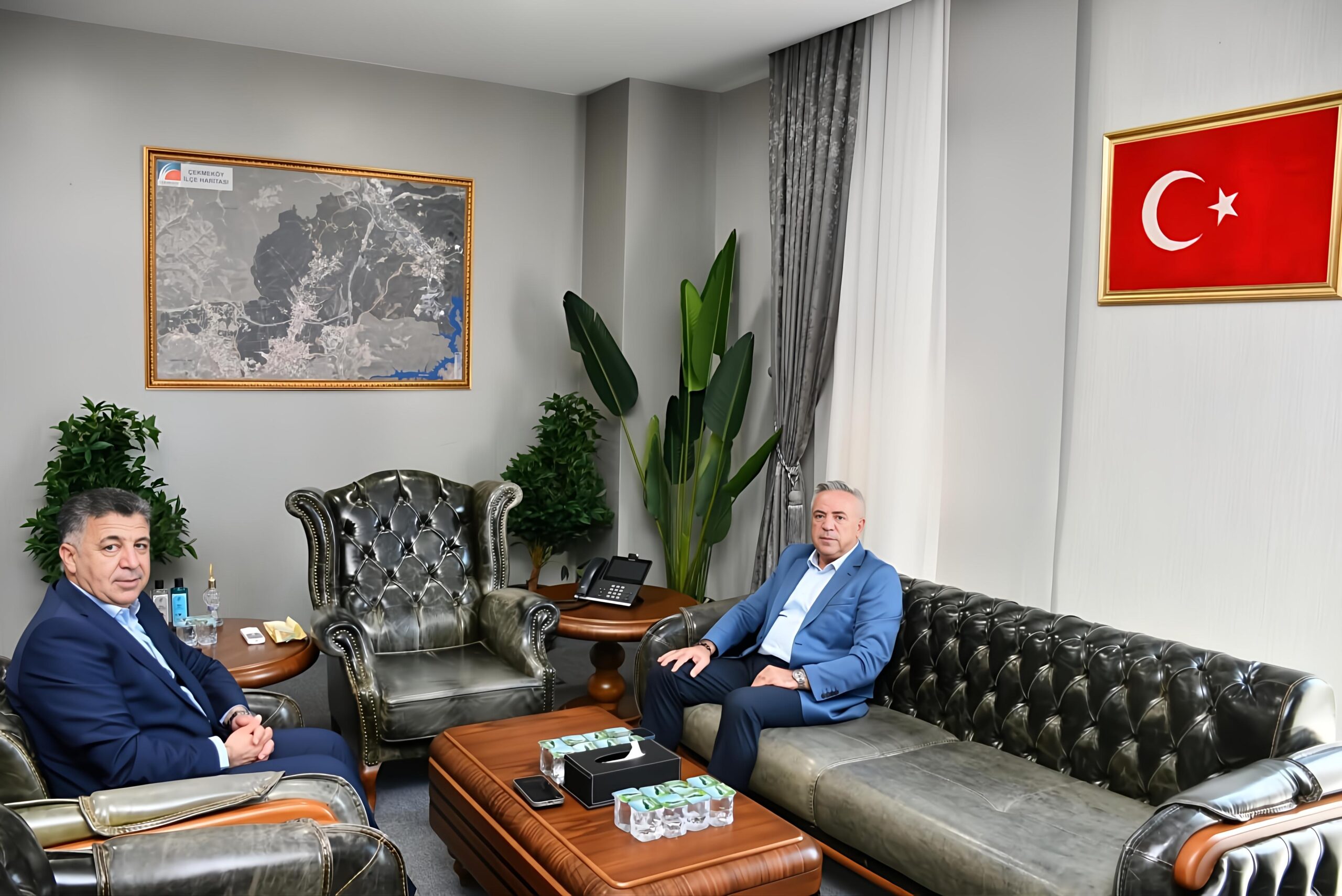 Çekmeköy Kaymakamı Resul Çelik’ten Belediye Başkan Yardımcısı Fevzi Varlı’ya Ziyaret