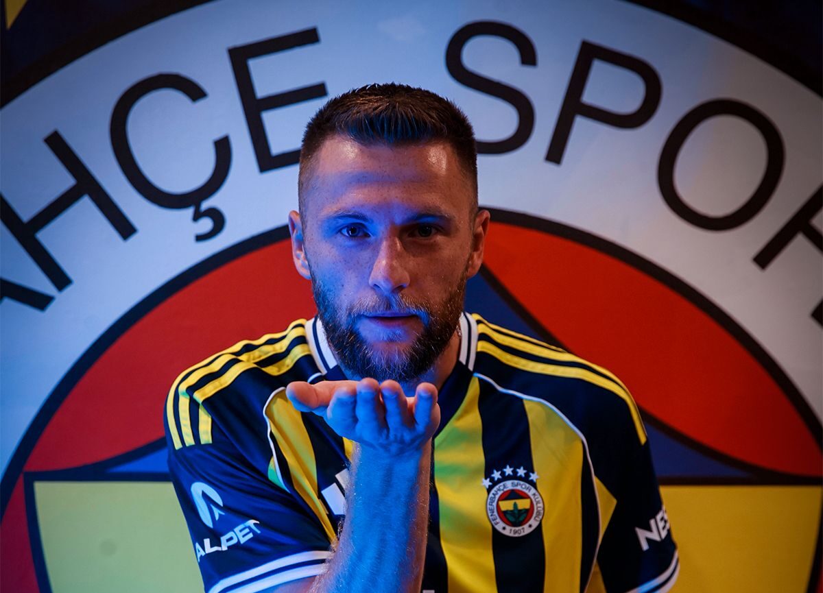 MILAN ŠKRINIAR RESMEN FENERBAHÇE’DE!