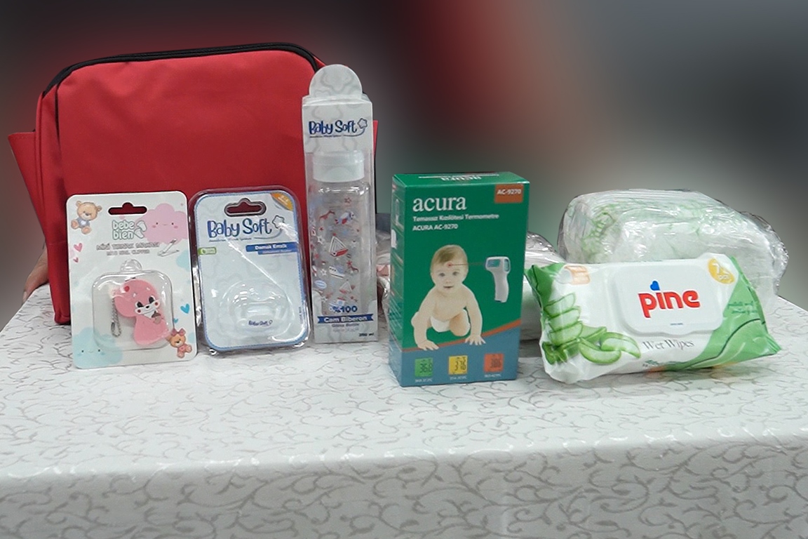 Küçükçekmece Belediyesi’nden Yeni Doğanlara Hediye: 726 Aileye Bebek Seti Desteği
