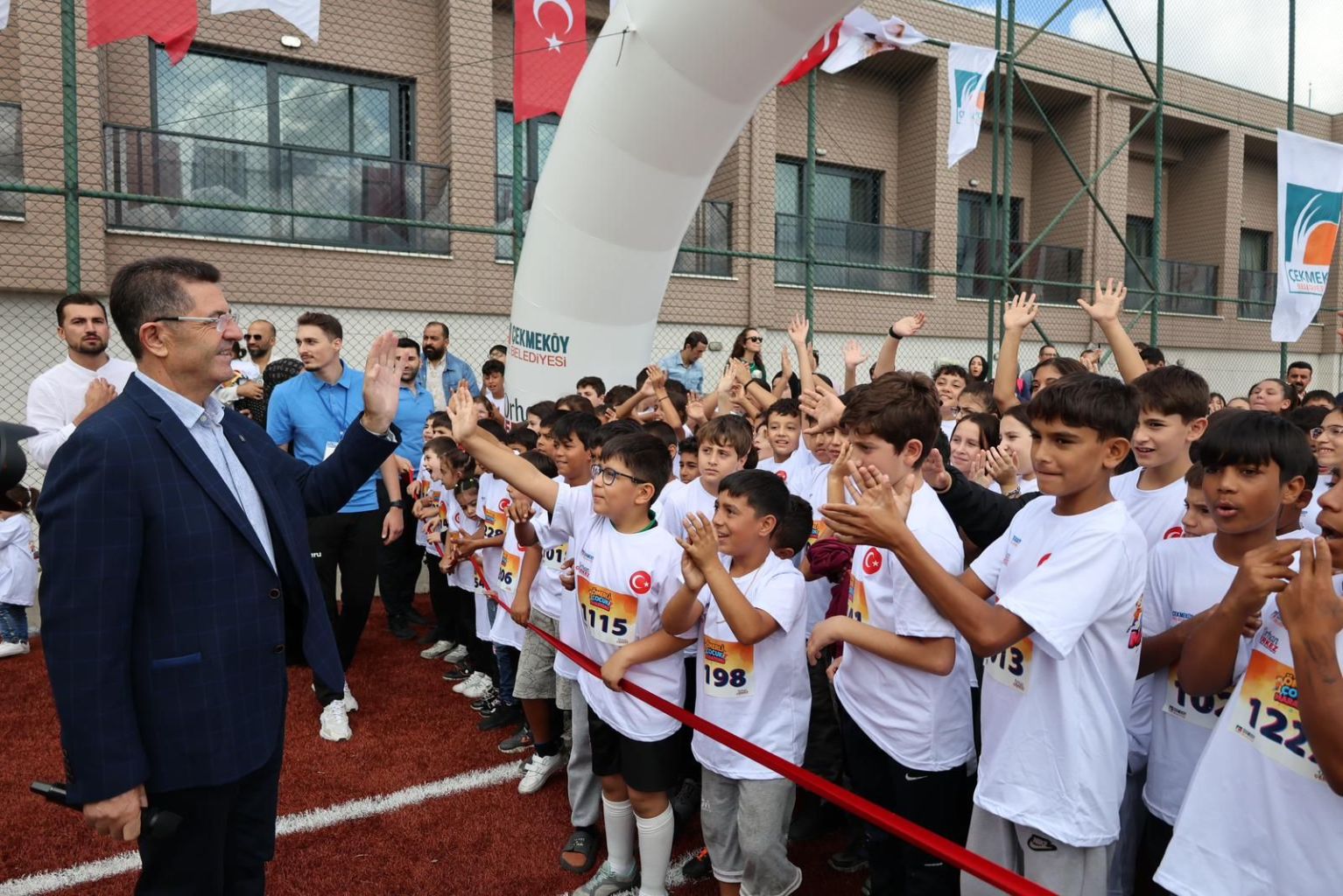 Çekmeköy’de İlk Kez Düzenlenen Ömerli Çocuk Maratonu Renkli Görüntülere Sahne Oldu