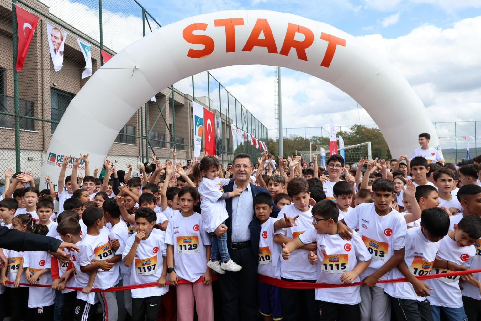 Çekmeköy’de İlk Kez Düzenlenen Ömerli Çocuk Maratonu Renkli Görüntülere Sahne Oldu