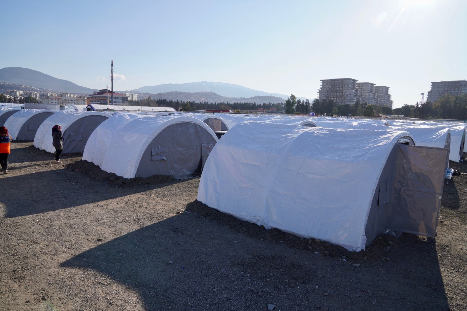 İstanbul Büyükşehir Belediyesi'nin Hatay'daki Kapsamlı Deprem Yardım ve Yeniden İnşa Çalışmaları