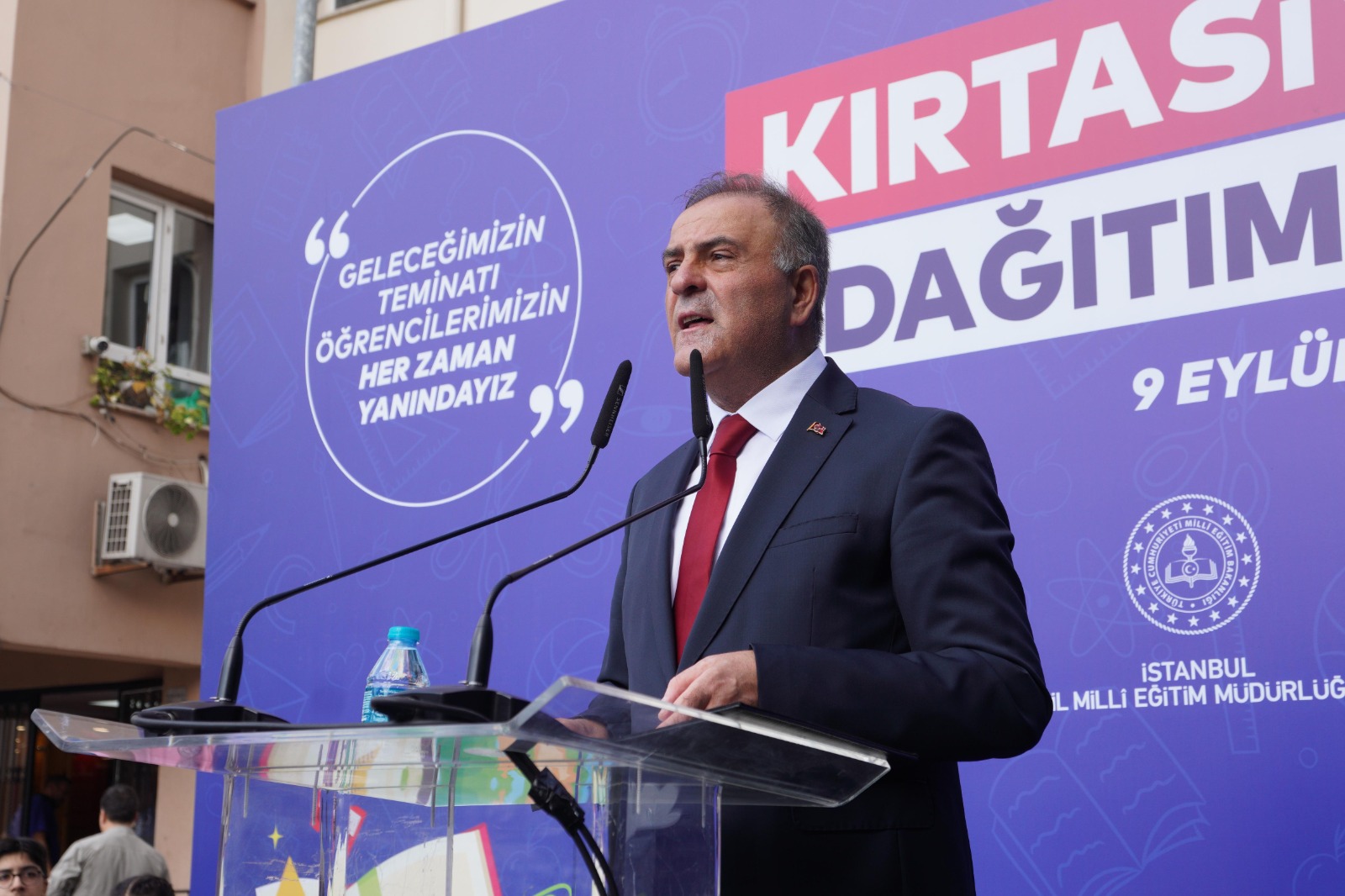 İmamoğlu’nun Talimatıyla 236 Bin Öğrenciye Destek