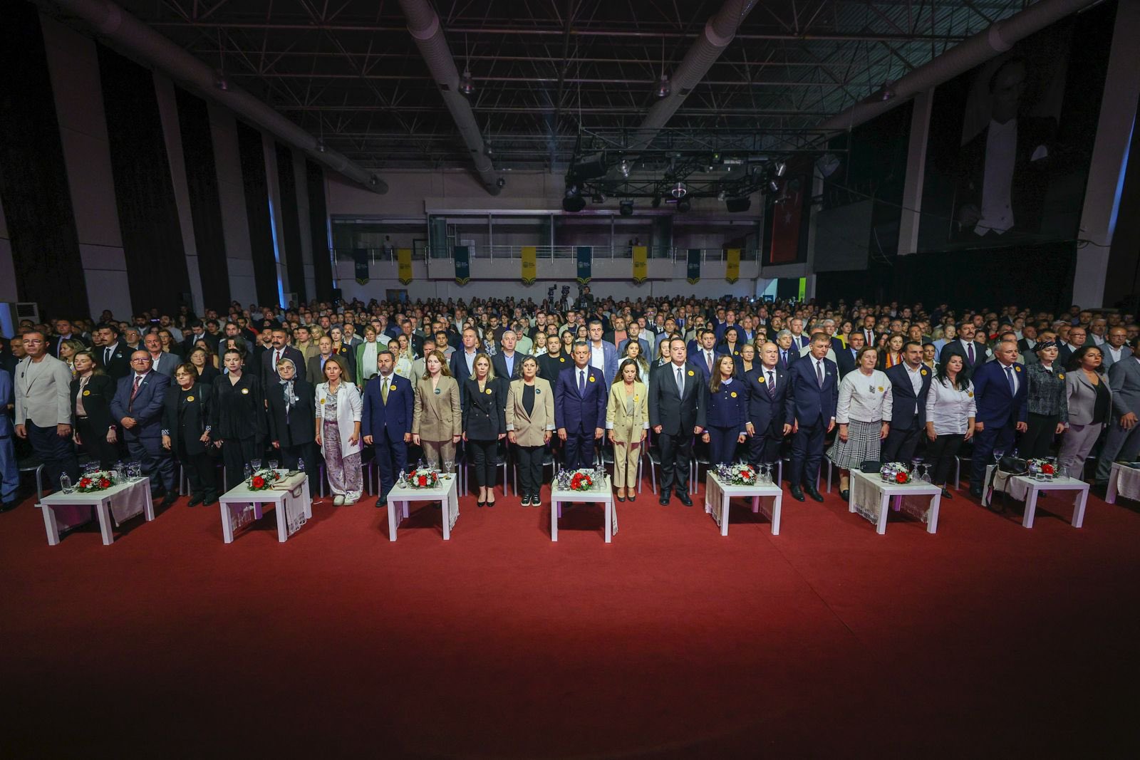 Manisa’da Ferdi Zeyrek Vakfı Duygusal Törenle Açıldı