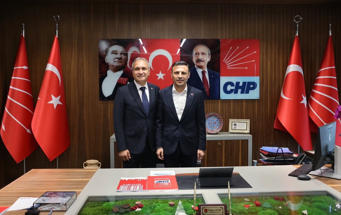 CHP'den İstanbul İl Kongresi'nin İptaline Sert Tepki: "Bu Karar Demokrasiye Darbedir!"