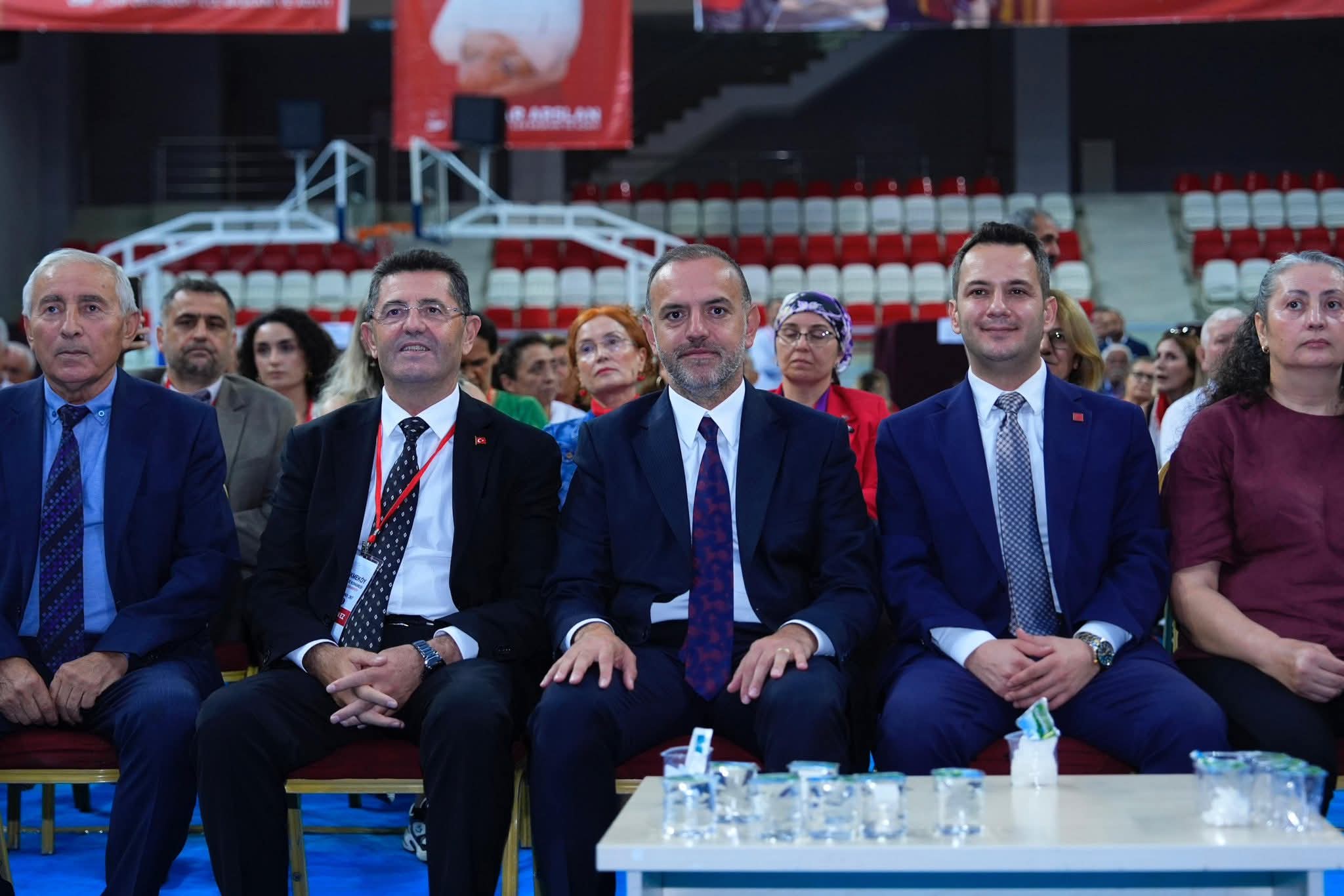 CHP Çekmeköy 7. İlçe Olağan Kongresi Gerçekleşti: Haydar Arslan Yeniden Seçildi