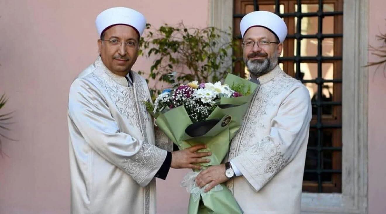 Diyanet İşleri Başkanlığı'nda Değişim: Ali Erbaş Dönemi Sona Erdi, Safi Arpaguş Atandı