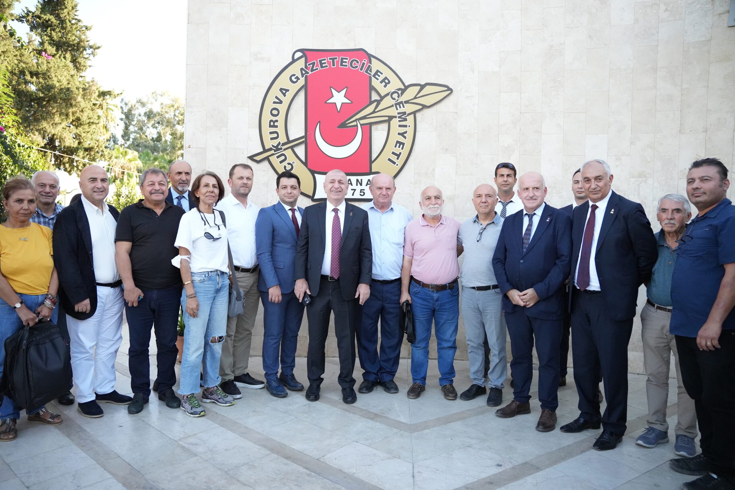 Zafer Partisi Lideri Özdağ’dan Adana’da Sert Çıkış: “Muhalifler Yasalar Önünde Eşit Değil”