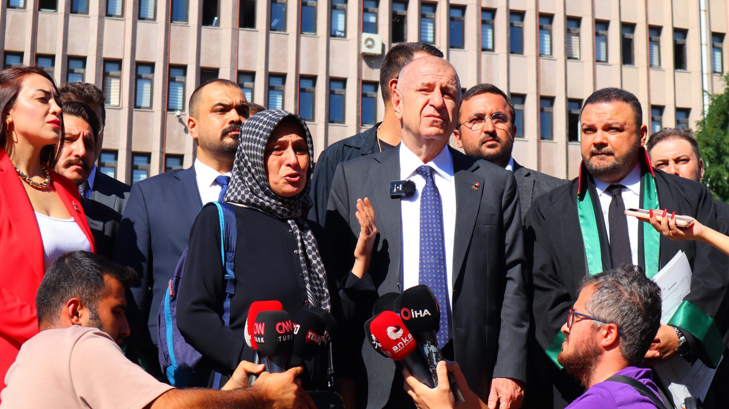 Depremde hayatını kaybeden avukatın diploması çalındı”