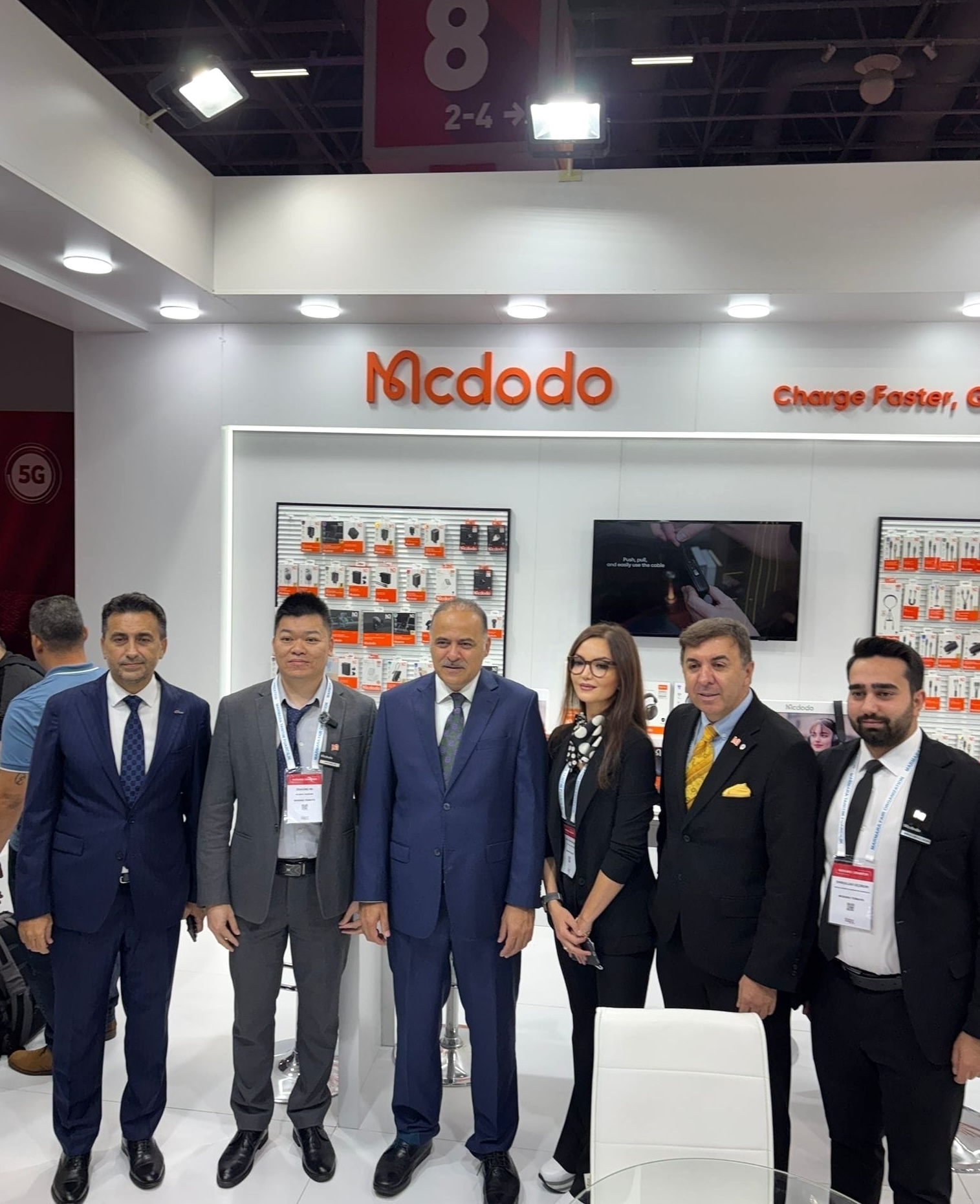ChatGPT:  Mcdodo’dan Yapay Zeka Destekli Devrim: 134 Dilde Anlık Çeviri Yapan Kulaklık Tanıtıldı