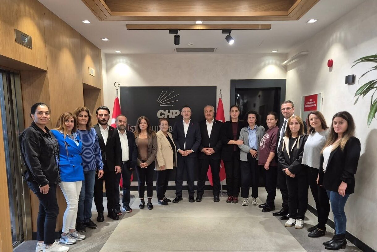 Çekmeköy CHP’den Sarıyer’e Demokrasi Nöbeti Devri: Adalet ve Umudun Kararlılığı