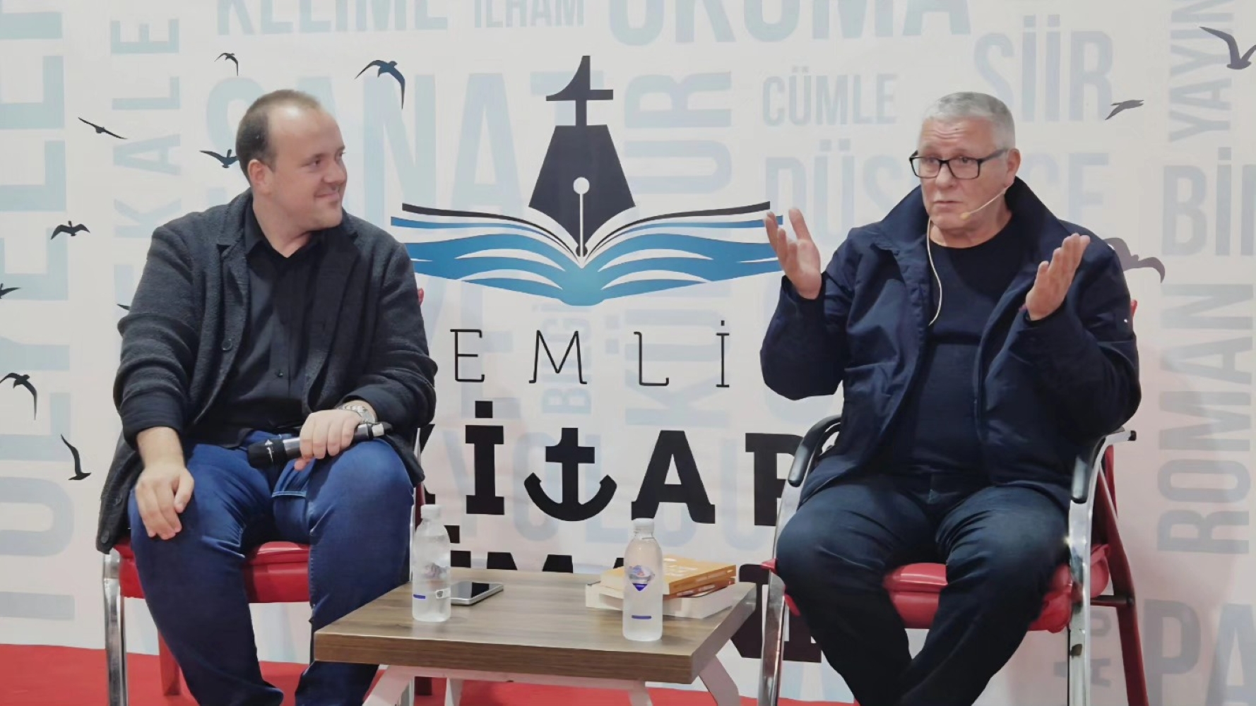 Gemlik Kitap Limanı’nda Nostaljik Söyleşi: Gazeteciler Gemlik’in Geçmişini Masaya Yatırdı!