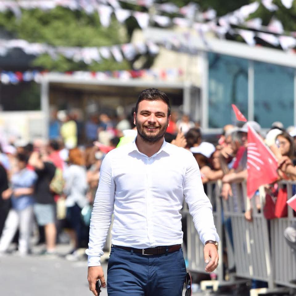 CHP Üsküdar’da Yeni Dönem: Berk Tütüncü İlçe Başkanı Oldu
