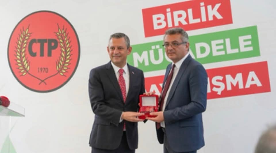 Özgür Özel’den KKTC Seçim Sonuçlarına Kutlama: “Kıbrıs Türk Halkı Milli İradeye Sahip Çıktı”