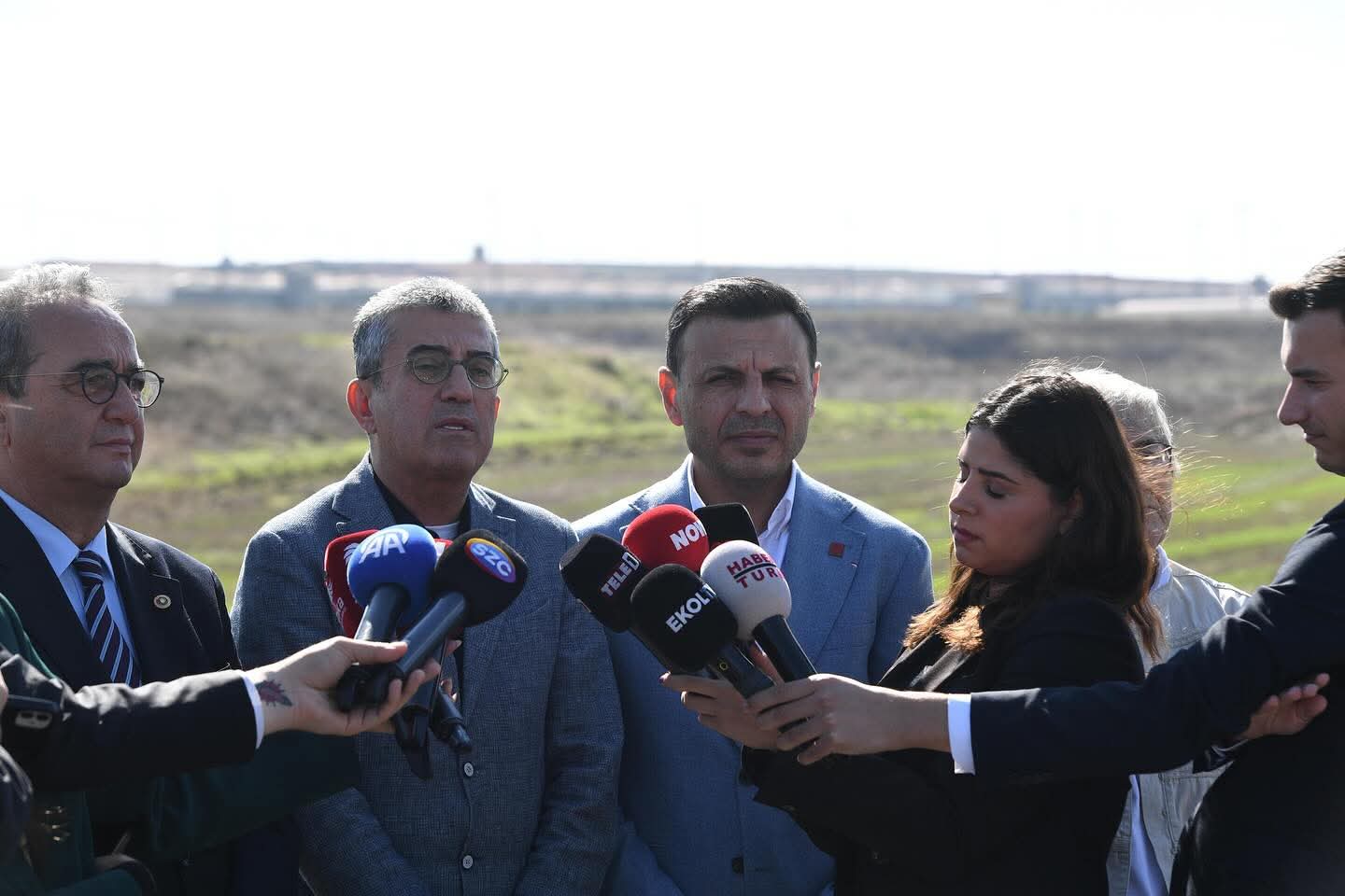 Özgür Çelik: “Korkaklardan korkmuyoruz!”