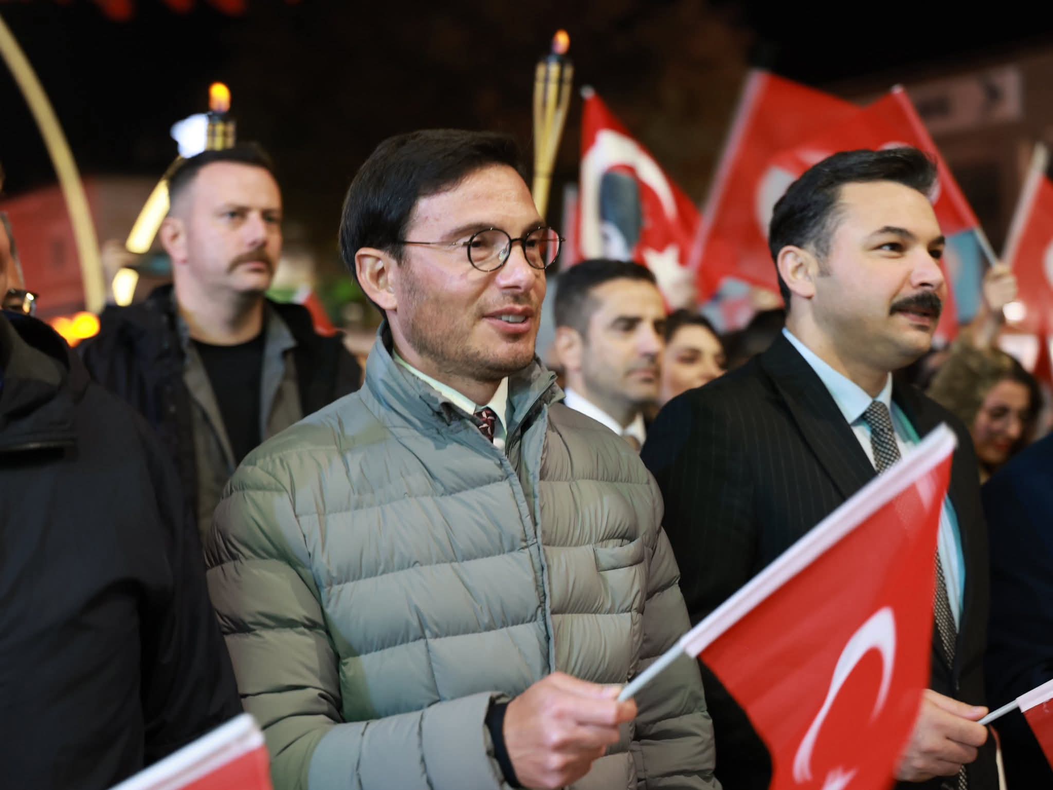 Cumhuriyet Coşkusu Tokat’ta Dorukta: Birlik ve Beraberlik Mesajı Fener Alayı ile Yükseldi!