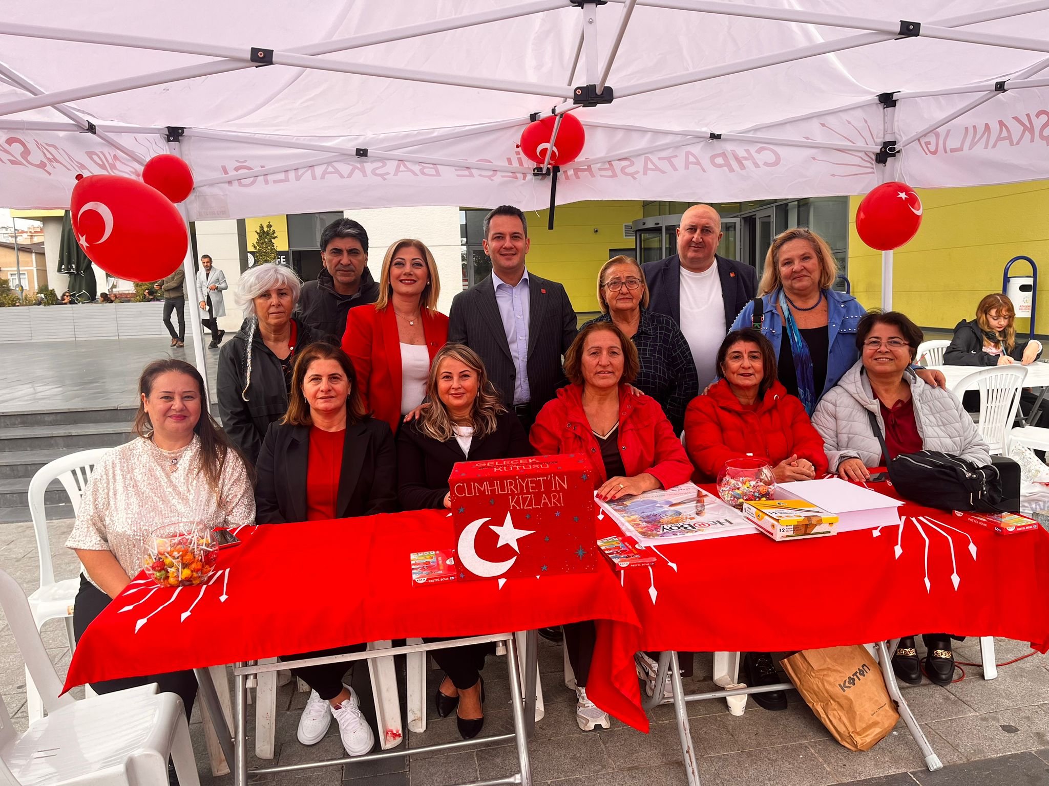 Cumhuriyetin Kızları Geleceğini Yazıyor: CHP Ataşehir’den Anlamlı Etkinlik