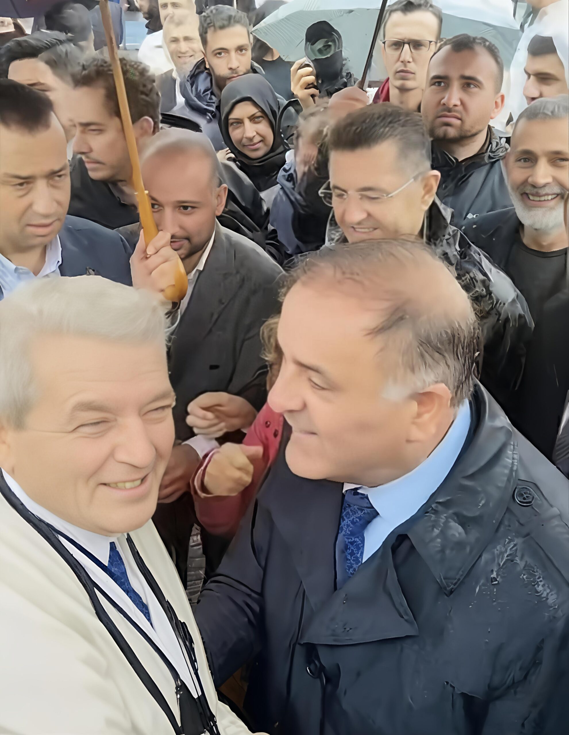 Çekmeköy-Taşdelen-Yenidoğan Kavşağı Açıldı: Yağmura Rağmen Yoğun Katılım