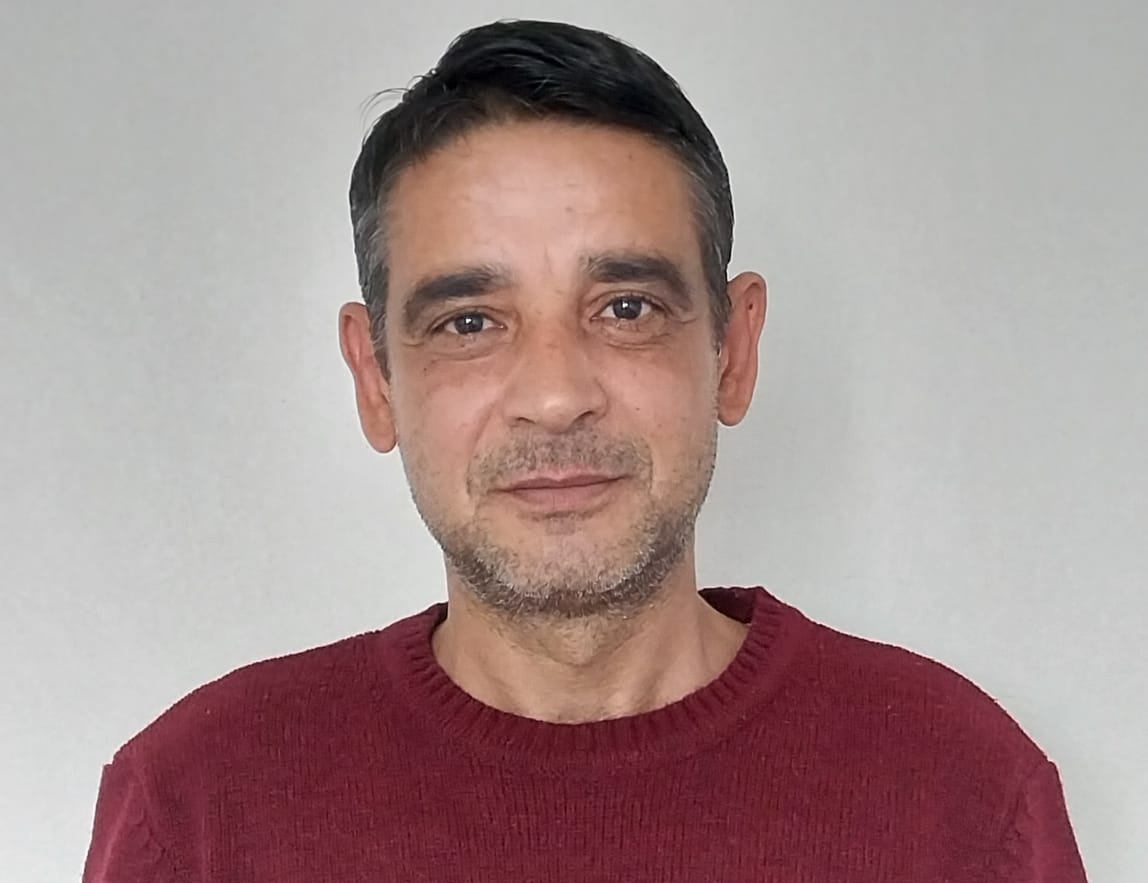 ETEM SEVİK — KONUK GAZETECİ VE YAZAR Zamanın Kıyısında Bir İstasyon