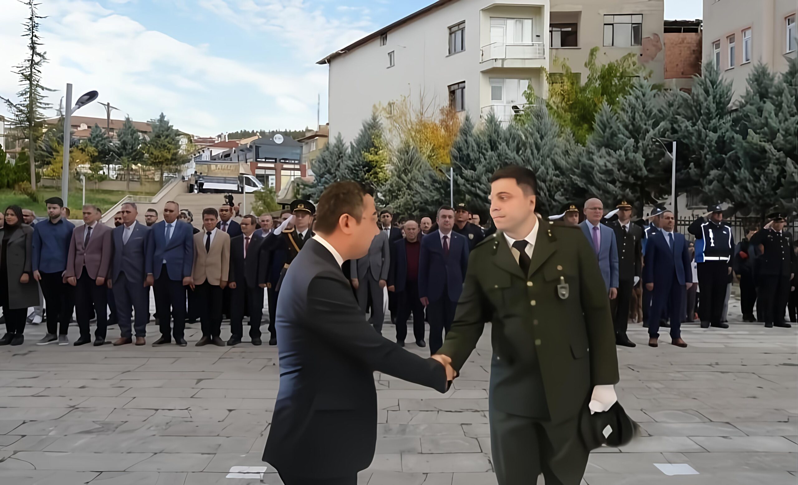 Cumhuriyet’in 102. Yılı Coşkusu Resmî Törenle Başladı