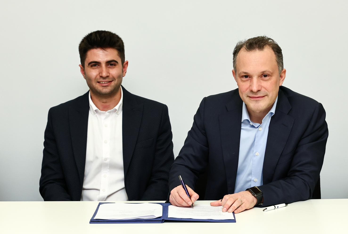 HİPEREVER, YAPAY ZEKÂ DESTEKLİ ROBOT KÖPEK PROTEO V1 İLE 2,2 MİLYON DOLARLIK YATIRIM ALDI