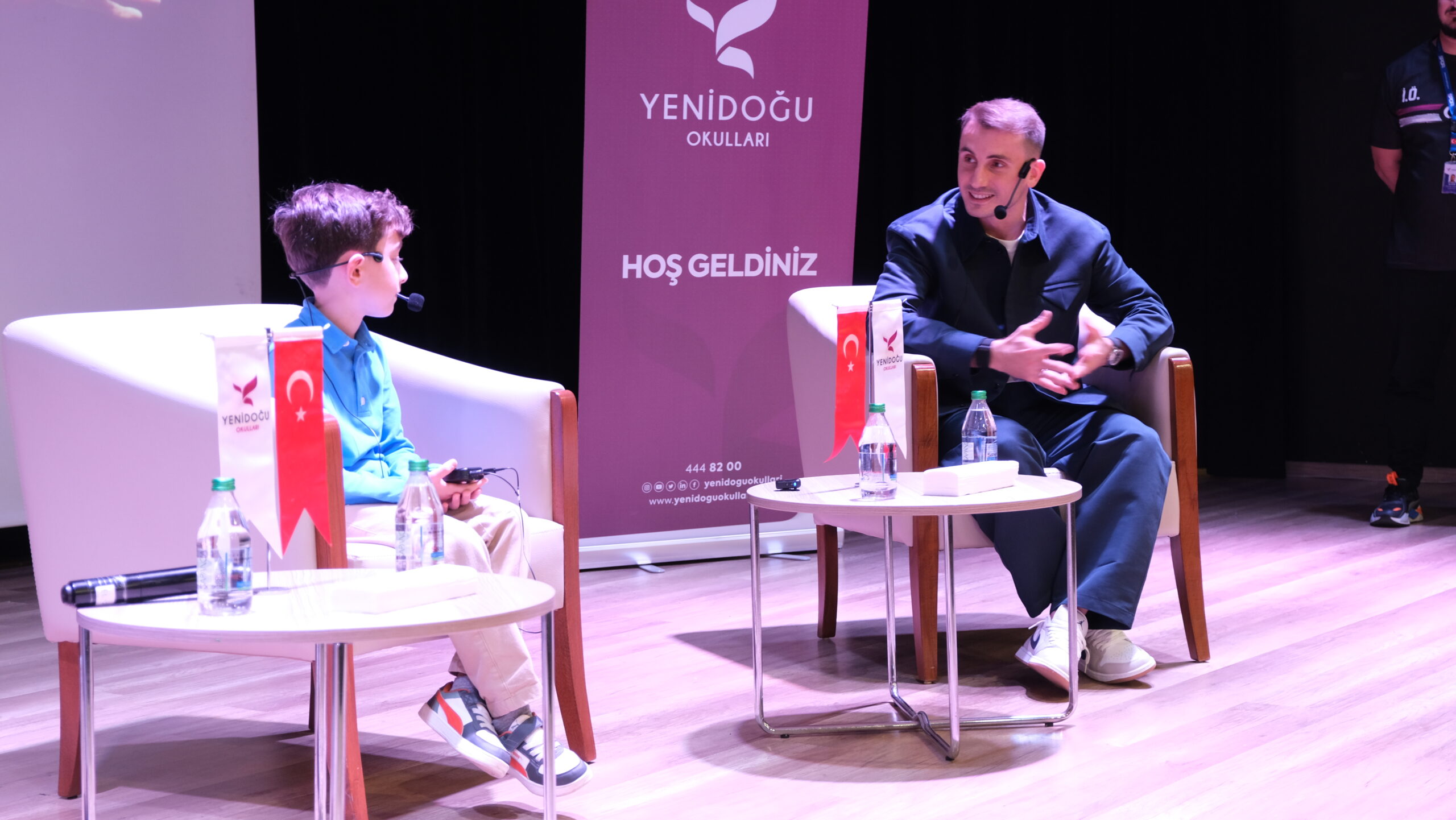 Minik Başkan Aras’ın Seçim Vaadi Gerçek Oldu: Kerem Aktürkoğlu Öğrencilerle Buluştu!